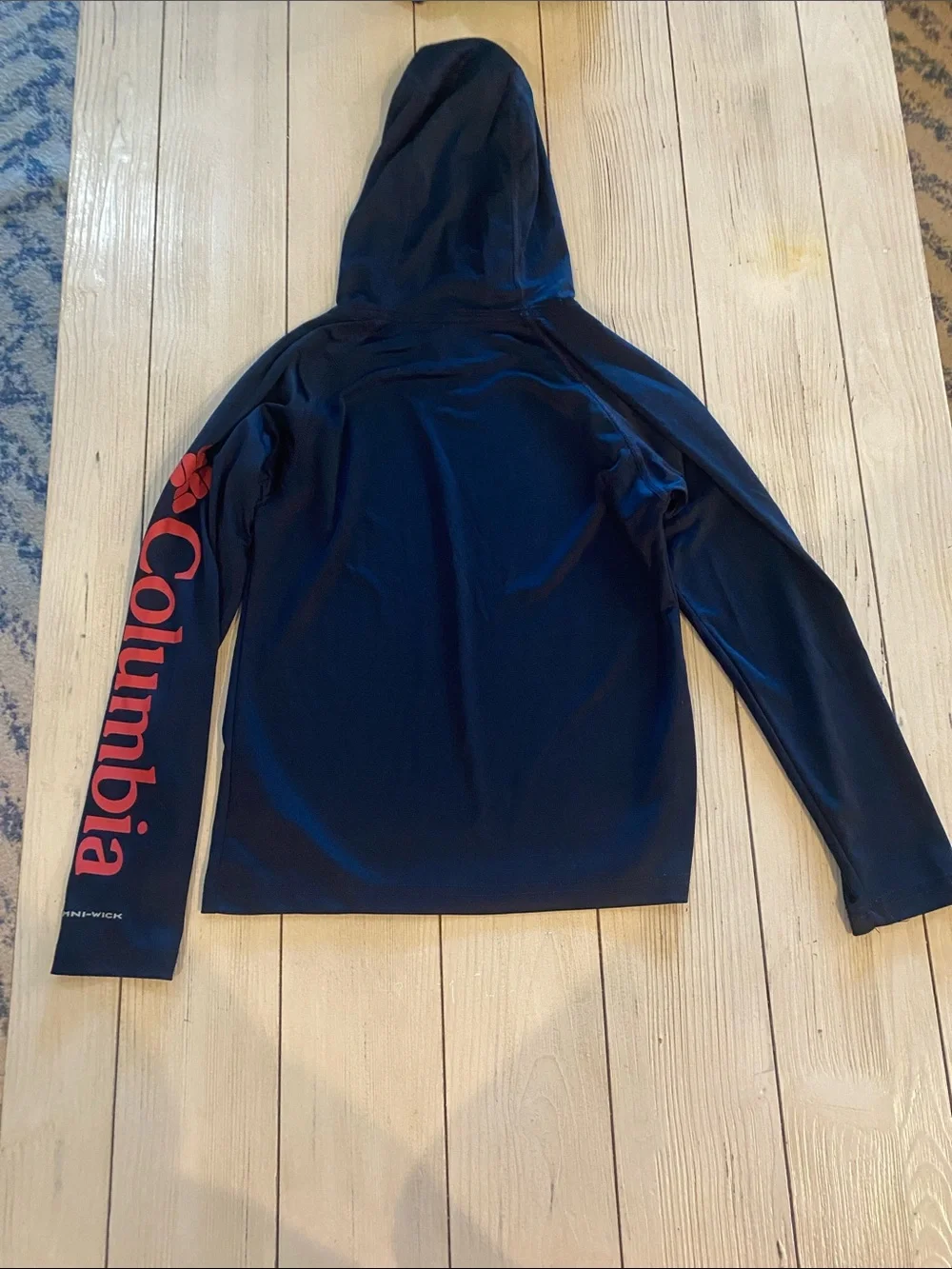 Columbia Navy Hooded Long-Sleeve Rashguard with Pink Sleeve Logo